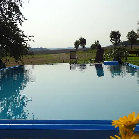 Alte Scheune Rietzschelhof Mit Pool Apartmán